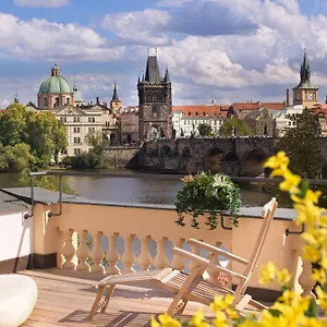  Appartement Charles Bridge